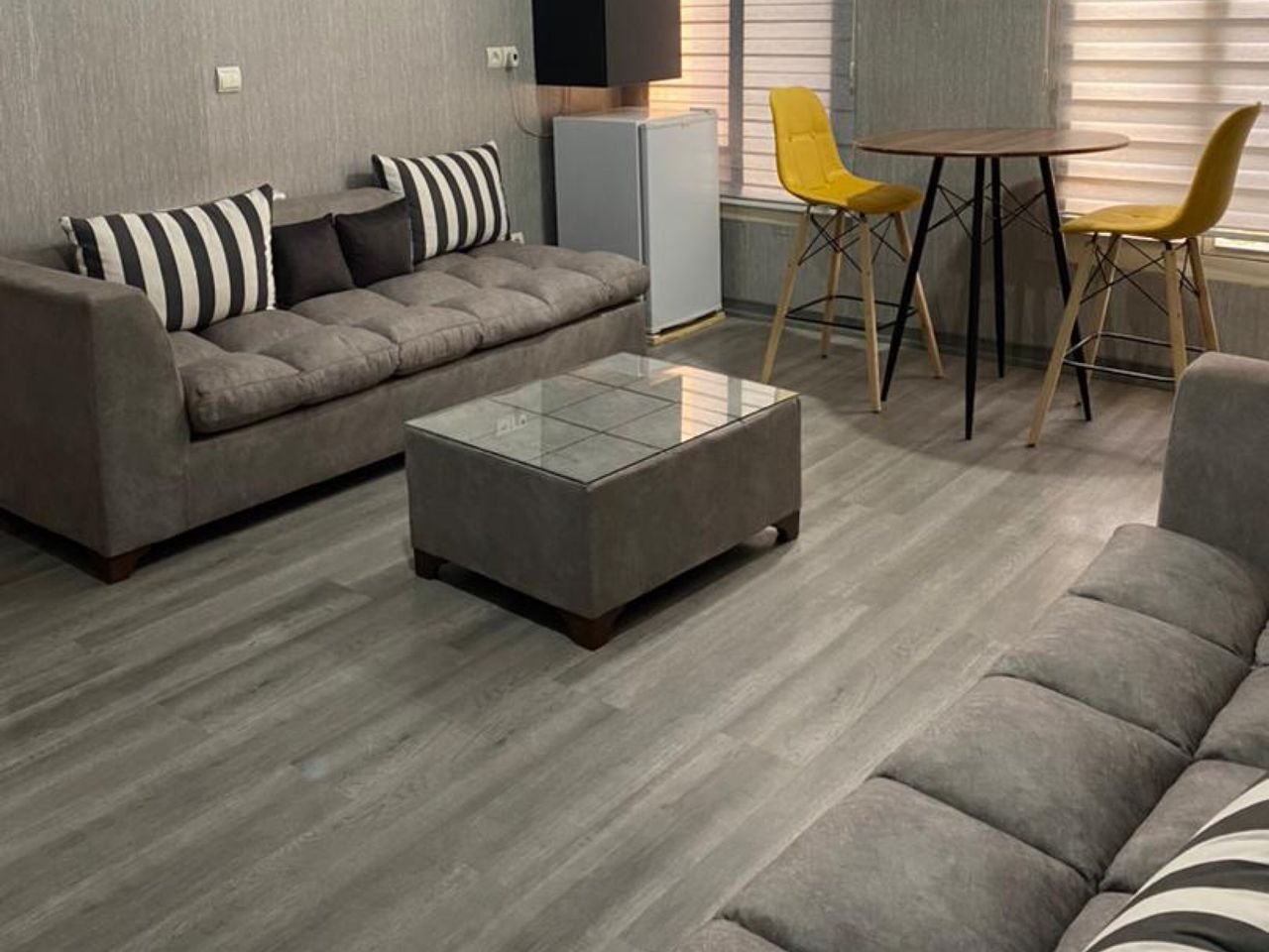 آپارتمان یک خوابه مخبری پونک