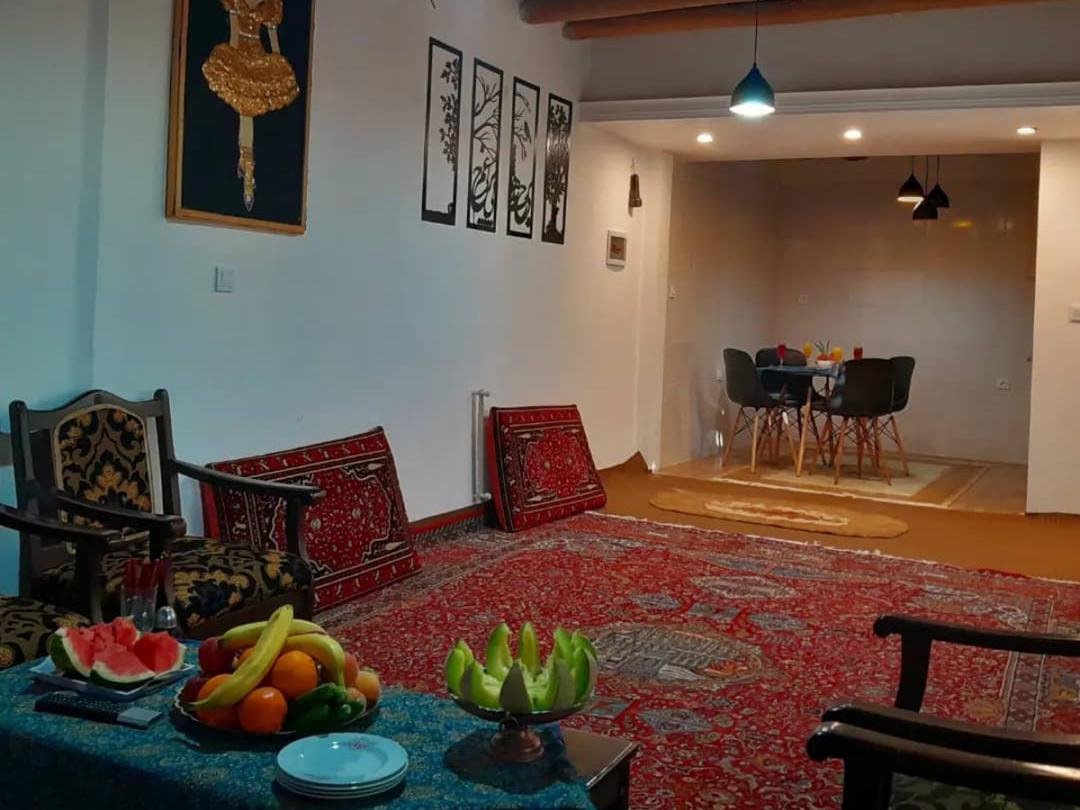 اقامتگاه سنتی یک خوابه كوهستانی مهاباد