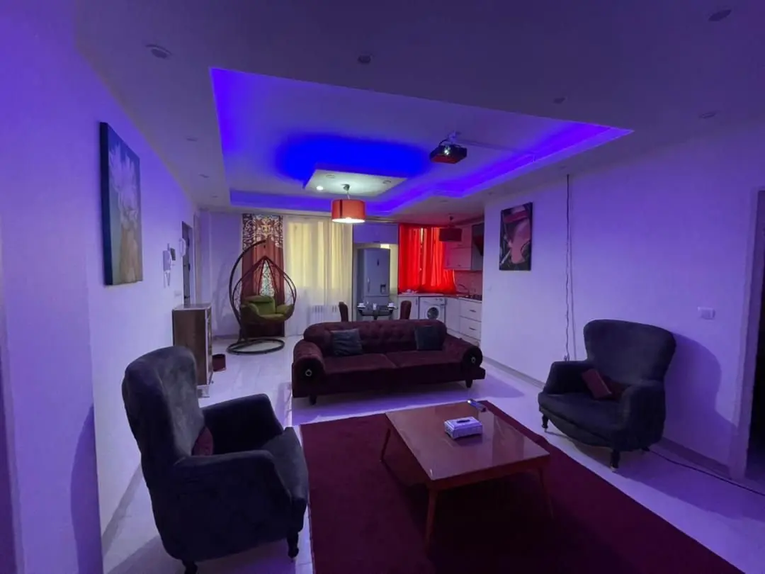 آپارتمان یک خوابه نواب محبوب مجاز 4