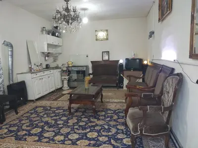 سوئیت فلت ققنوس