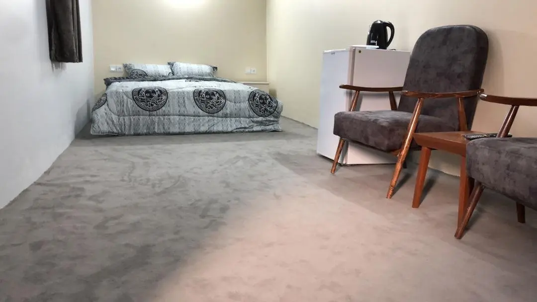 سوئیت فلت روانمهر 12 انقلاب