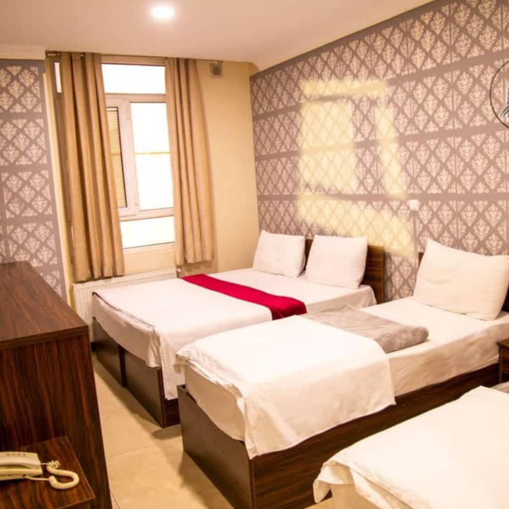 مسافرخانه نیکان مهر - واحد چهارتخته 307