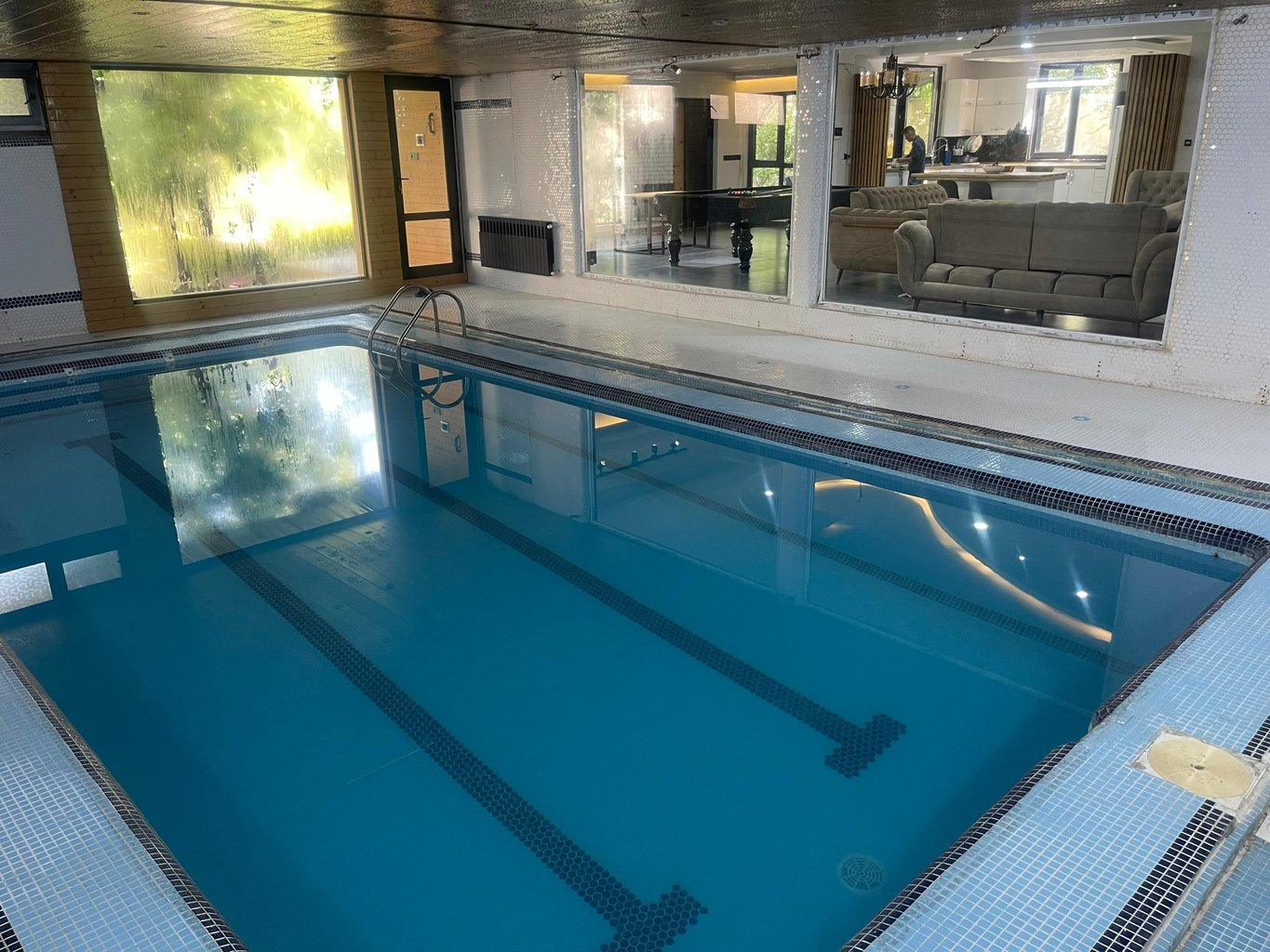 ویلا سه خوابه استخردار آبگرم فردوسیه