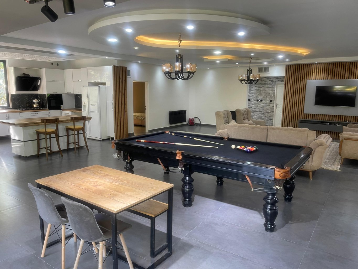 ویلا سه خوابه استخردار آبگرم فردوسیه