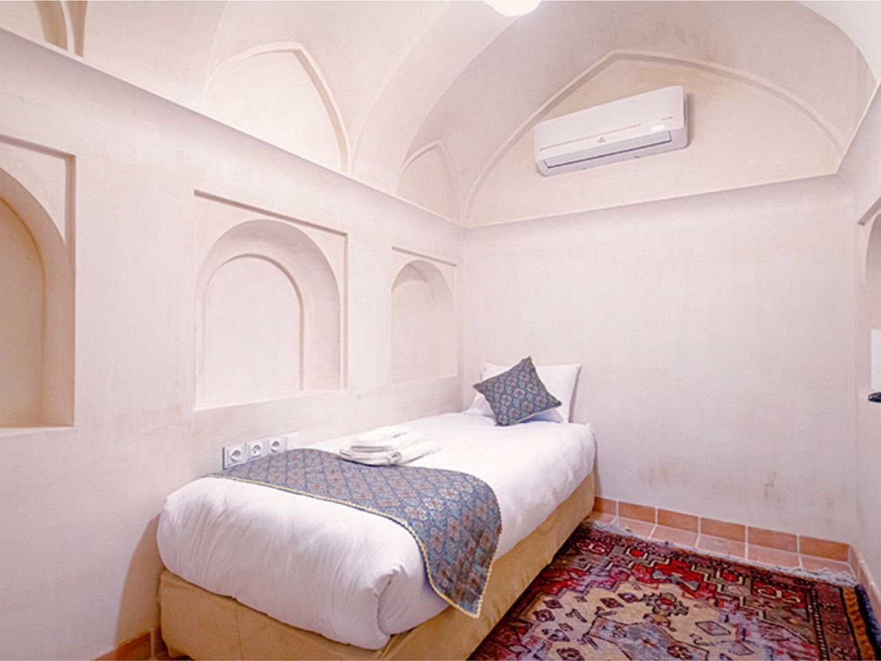 اقامتگاه سنتی سرای قجر - واحد 104