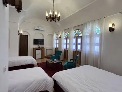 اقامتگاه سنتی افصح الدوله خانه قجری - واحد خوش نشین