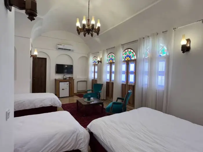 اقامتگاه سنتی افصح الدوله خانه قجری - واحد خوش نشین