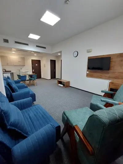 مجتمع اقامتی یک خوابه آستانه - واحد پنج تخته 1