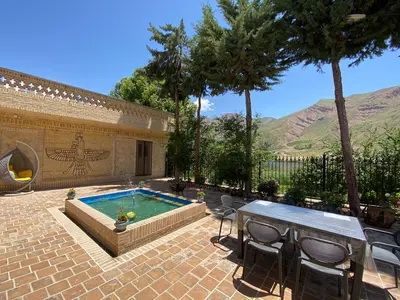 بومگردی فرهنگ - واحد شاهنشین