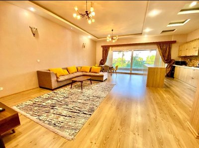 آپارتمان دوخوابه A2 اول غربی