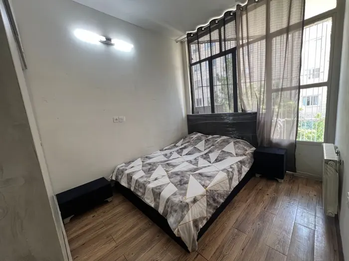 آپارتمان دوخوابه کاج بلوار فردوس غرب 5