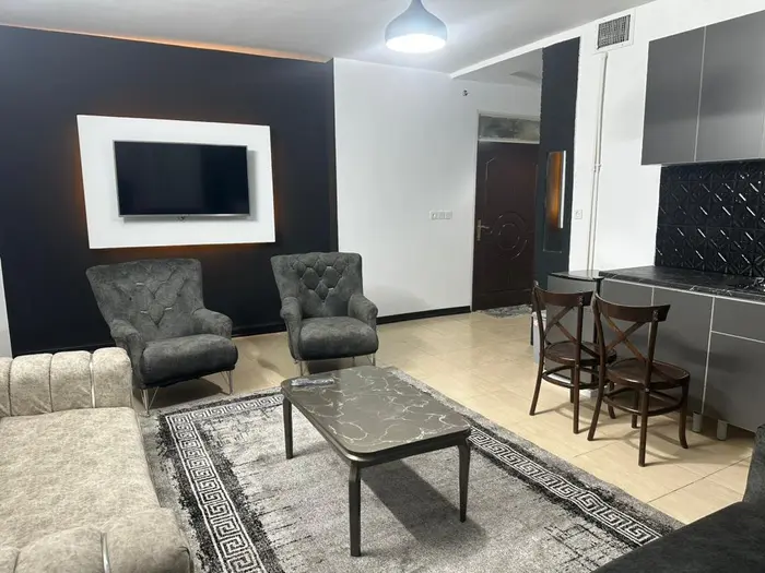 آپارتمان دوخوابه  لاله جنت آباد جنوبی 9