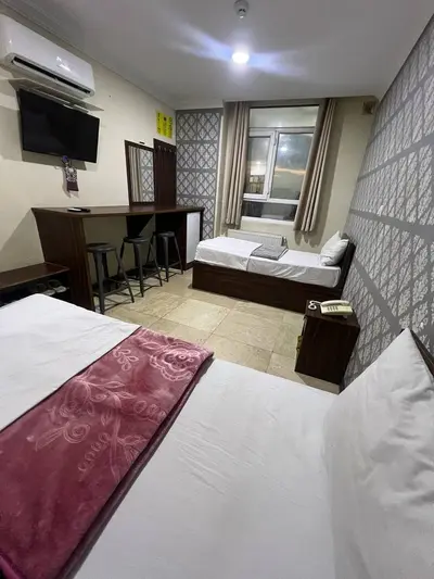 مسافرخانه نیکان مهر - واحد دوتخته 304