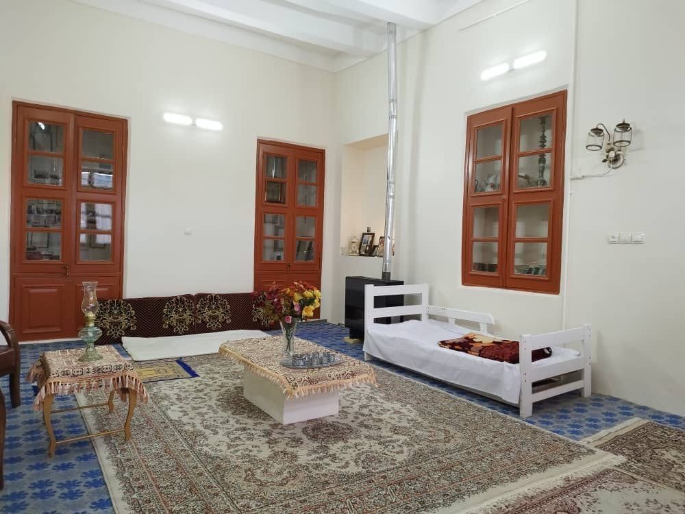 حاج نخعی - واحد مادربزرگ