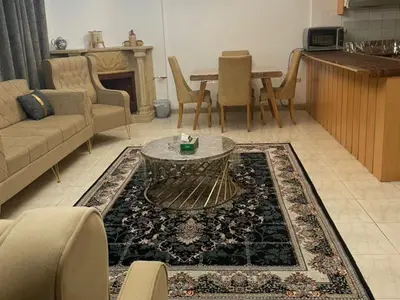 آپارتمان دوخوابه معالی آباد 84