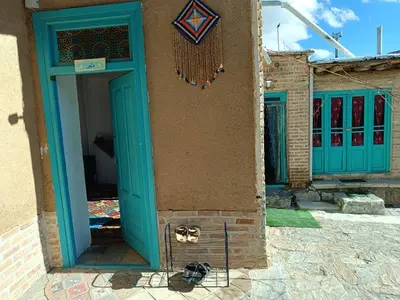 بومگردی خانه دوستی - واحد دلبر