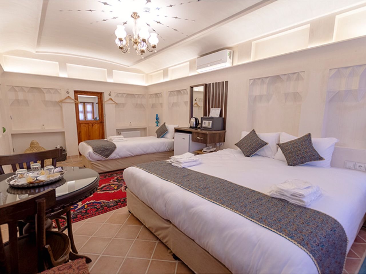 اقامتگاه سنتی سرای قجر - واحد 110