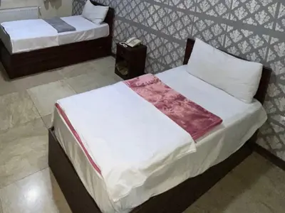 مسافرخانه نیکان مهر - واحد دوتخته 404