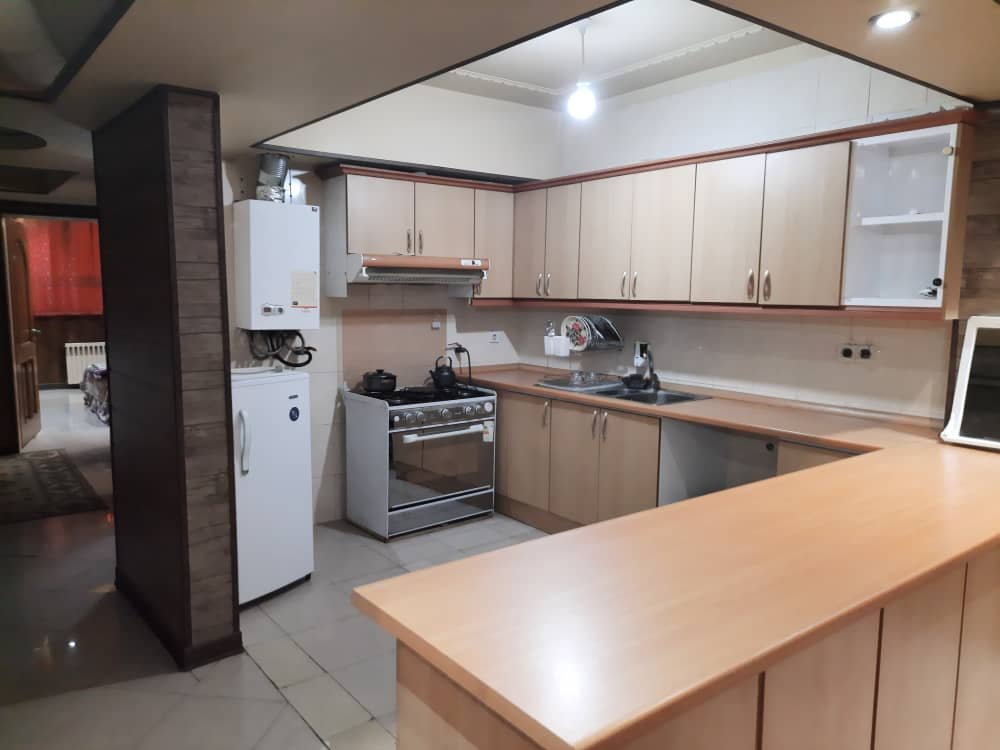 آپارتمان دوخوابه ارکان واحد 2 - سی و سه پل