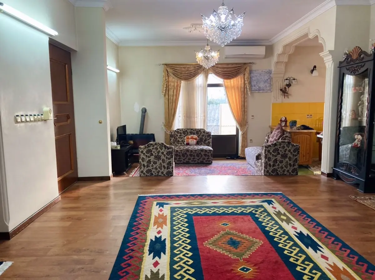 سوئیت سه خوابه کلبه طلایی