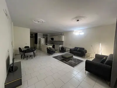 آپارتمان دوخوابه کاج بلوار فردوس غرب 4