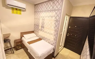 مسافرخانه نیکان مهر - واحد یک تخته 303