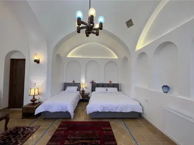 اقامتگاه سنتی افصح الدوله خانه قجری - واحد خورشید