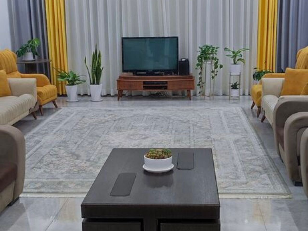 ویلا سه خوابه تریپلکس استخردار آبگرم بنفشه 2