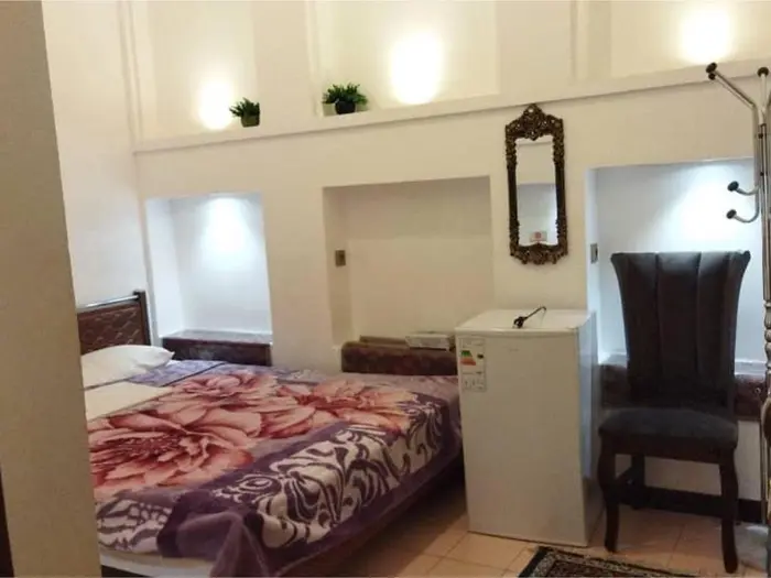 بوم گردی آمیرزا - واحد دوتخته 104