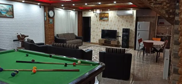 سه خوابه ساحلی استخردار صادقی