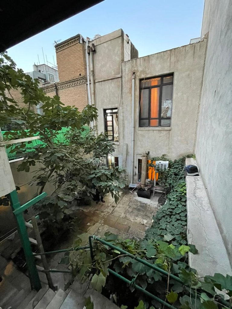 فلت پانزده خرداد 4