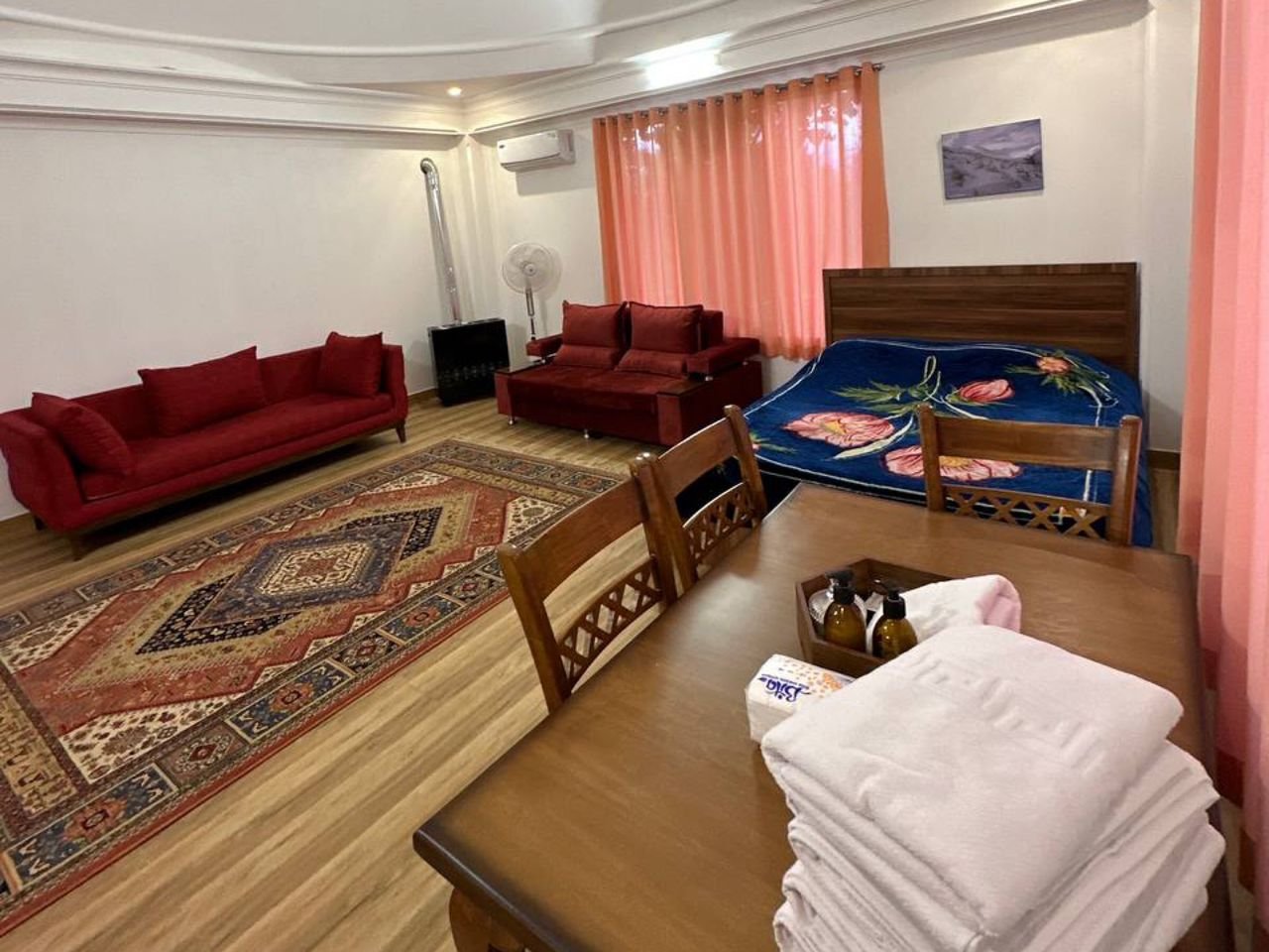 بومگردی فلت باغ اورس ویلایی 3