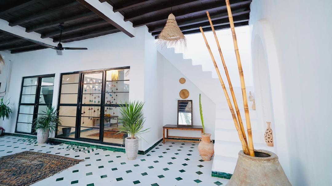 سه خوابه استخردار جووا