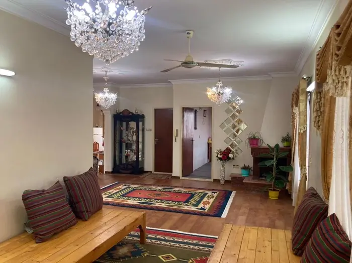 سوئیت سه خوابه کلبه طلایی