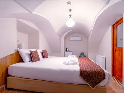 اقامتگاه سنتی سرای قجر - واحد 113