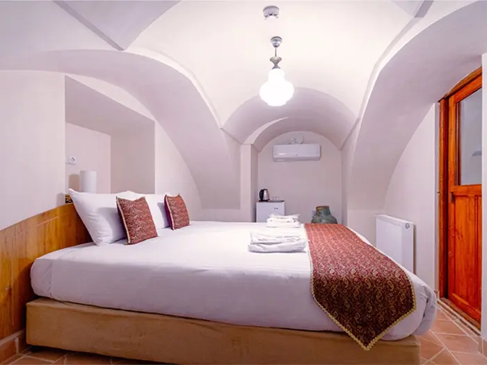 اقامتگاه سنتی سرای قجر - واحد 113