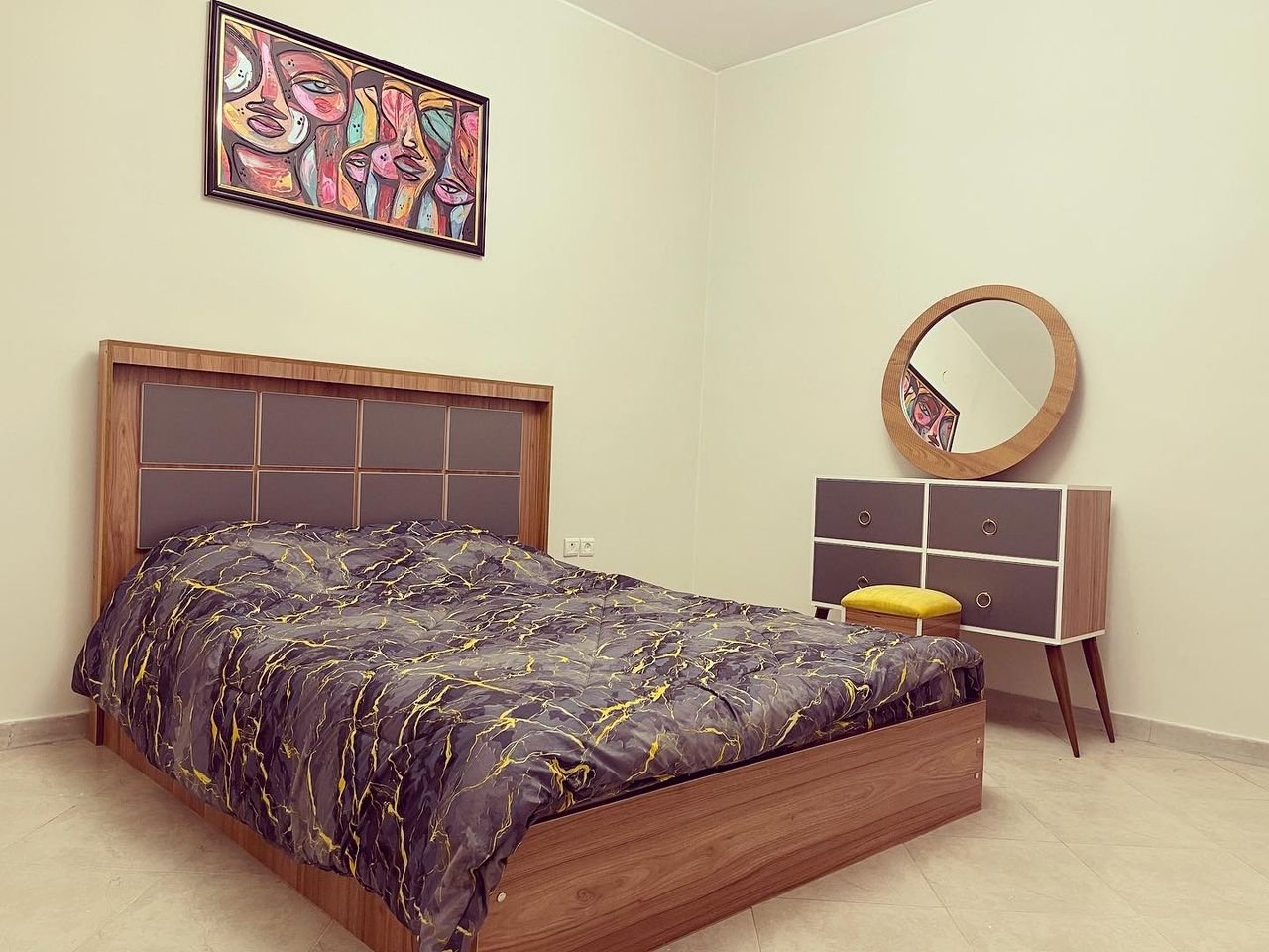 آپارتمان دوخوابه صادقیه فردوس شرق ۳