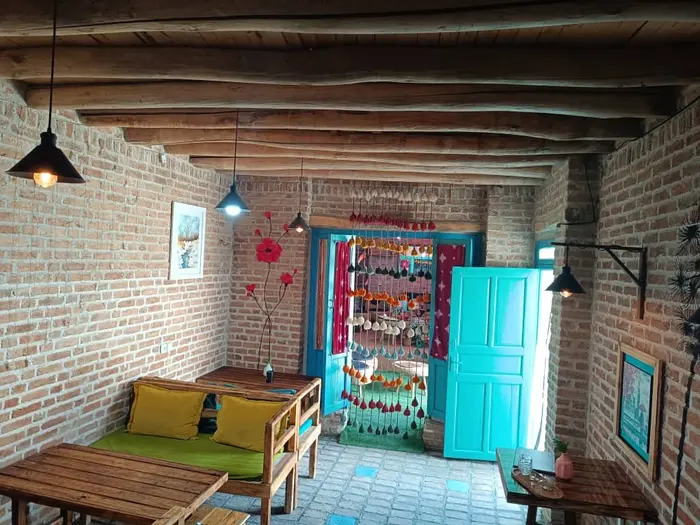 بوم گردی خانه دوستی - واحد جیران