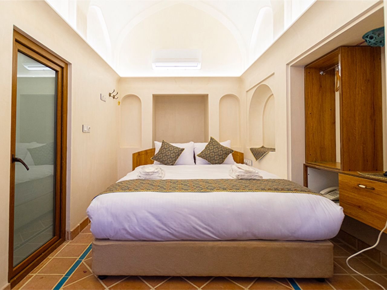 سرای قجر - واحد 103