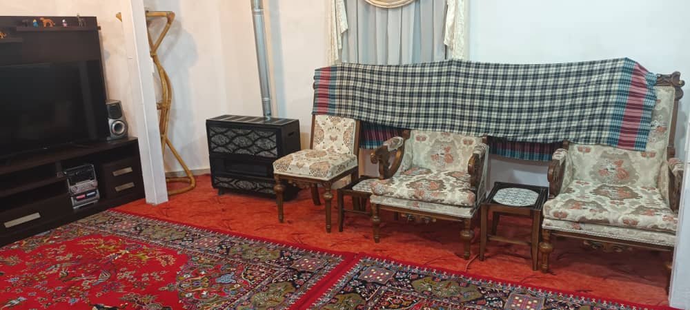 یک خوابه باغ درمیان