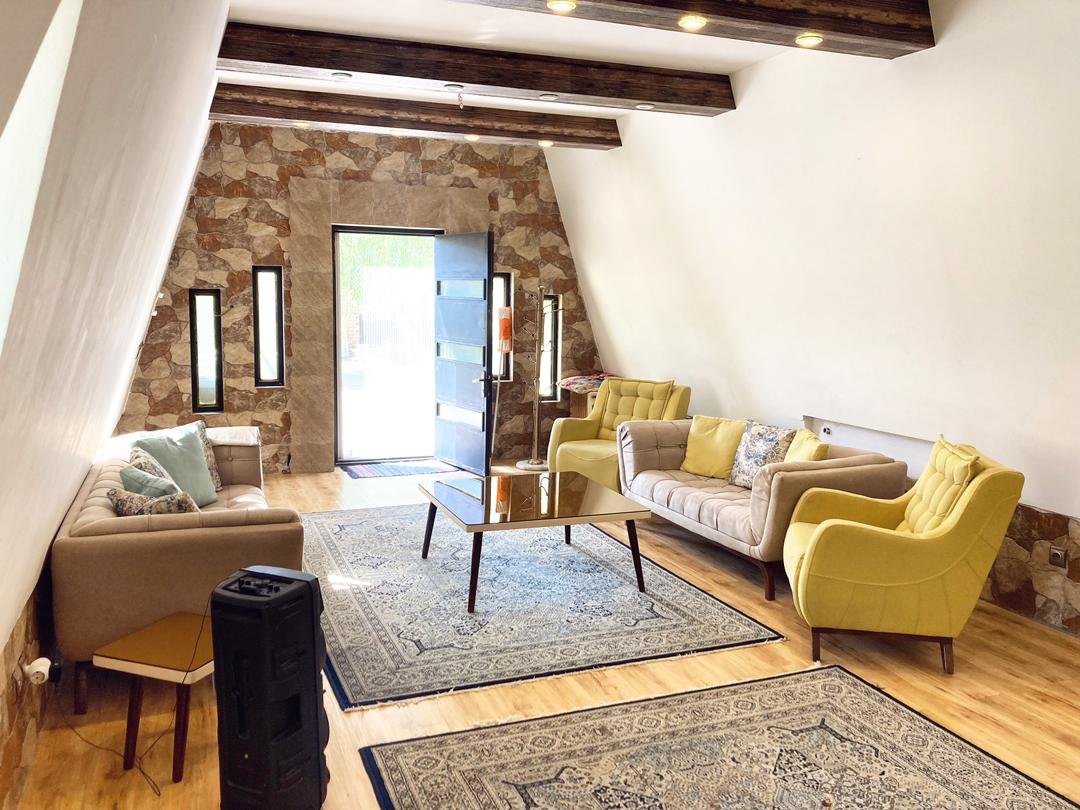 دوخوابه سروستان 212