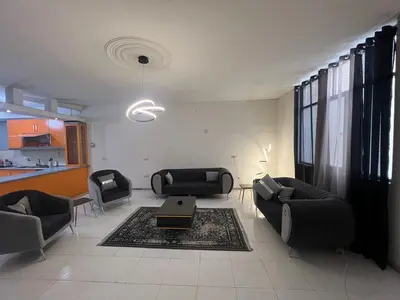 آپارتمان دوخوابه کاج بلوار فردوس غرب 1