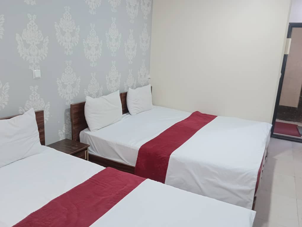 مسافرخانه نیکان مهر - واحد چهارتخته 307