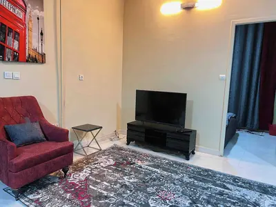 آپارتمان یک خوابه قرمز پیروزی - نیروهوایی