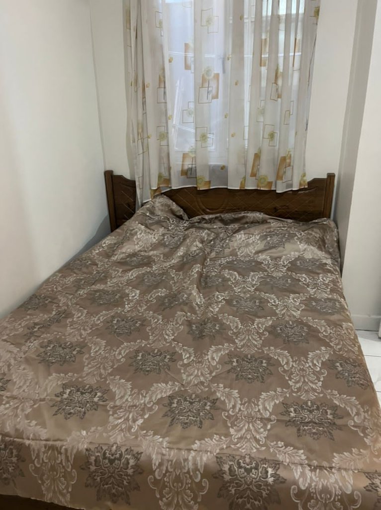 آپارتمان یک خوابه سبز یک جمهوری