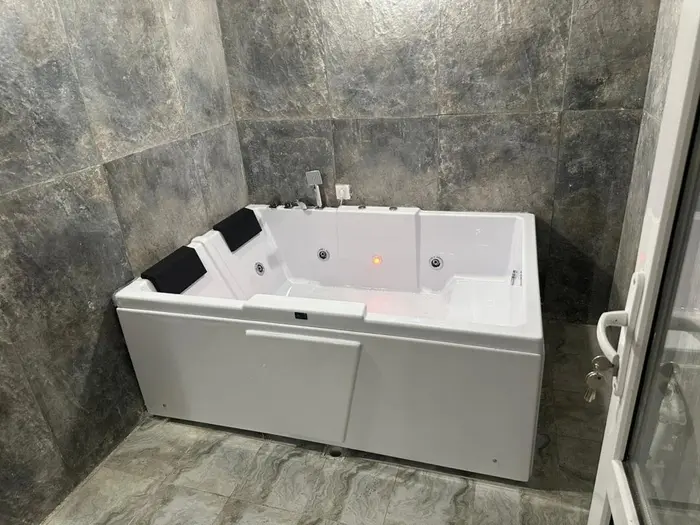 آپارتمان فلت جکوزی دار لاله شرقی جنت آباد 3