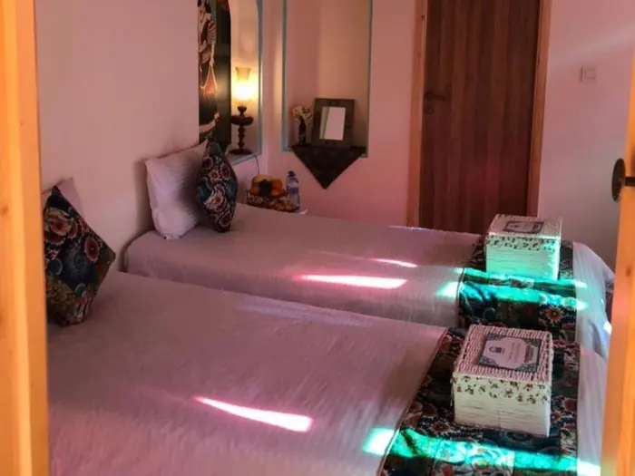 بوم گردی سرای همایونی - واحد شهروز