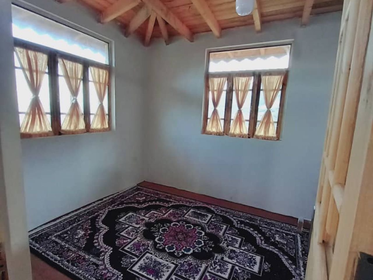 بوم گردی ستاره گیلان - واحد ستاره ۵