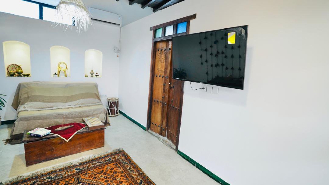 بومگردی سه خوابه استخردار جووا