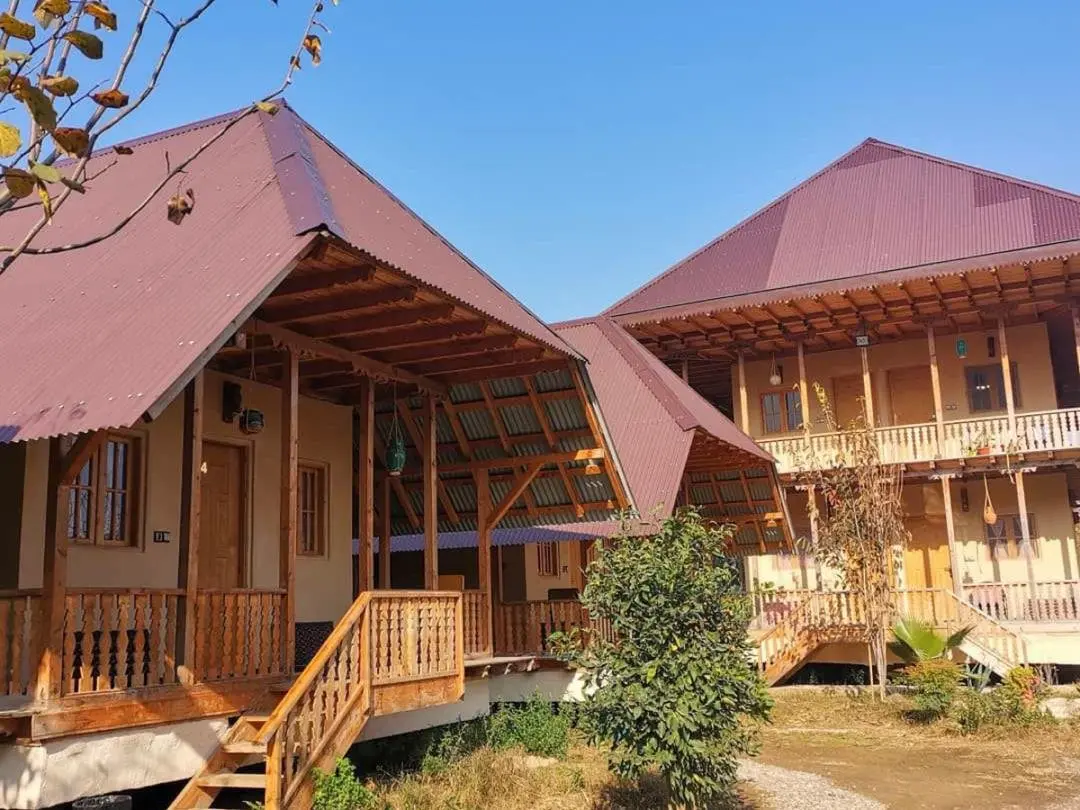 بوم گردی گیلک ده - واحد 2